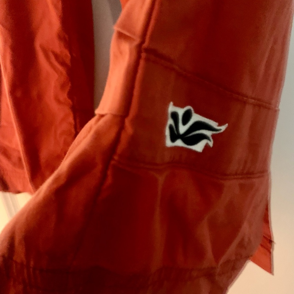 Rust Orange Capri length be present pants in orange. 🍊 - Picture 2 of 5